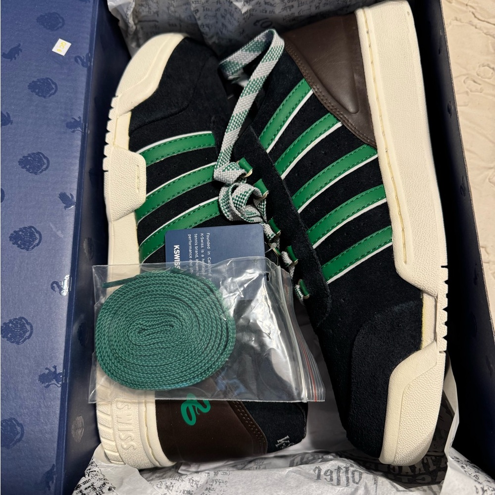 K-Swiss Harry Potter Slytherin Sneakers, Black with Green Stripes Men’s size 12